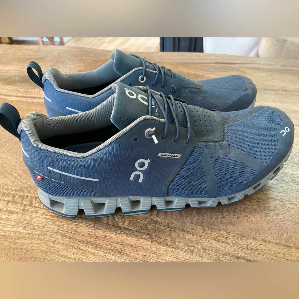 Men’s On Cloud 5 Waterproof Gen VI, Blue/Gray, Size 11